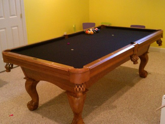 pool-table-in-yellow-room